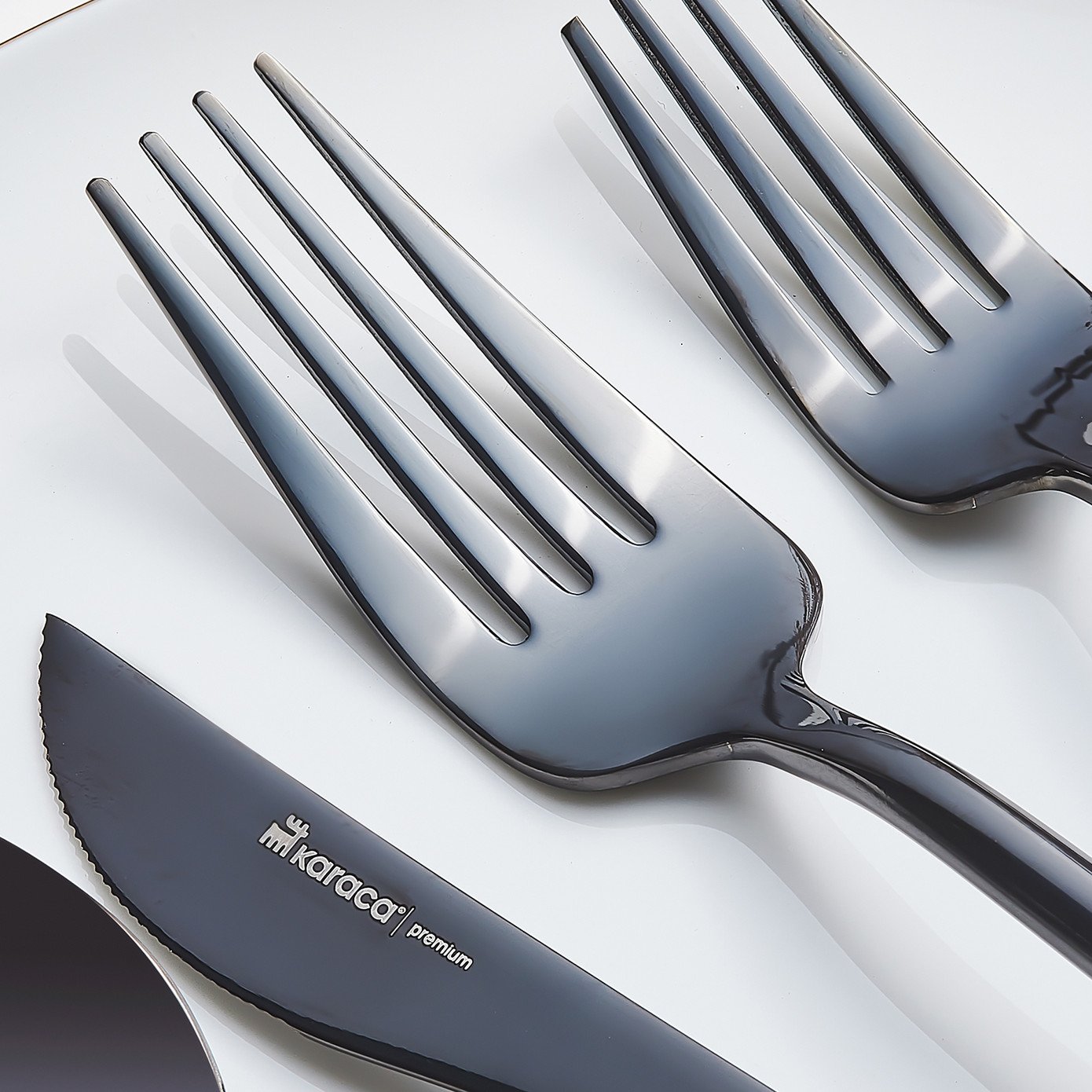 Karaca Premium Jupiter Black 84-Piece Cutlery Set for 12 People – Shiny Black, 153.03.08.4579 4 Karaca Premium Jupiter Black 84-Piece Cutlery Set for 12 People – Shiny Black, 153.03.08.4579 - Image 4