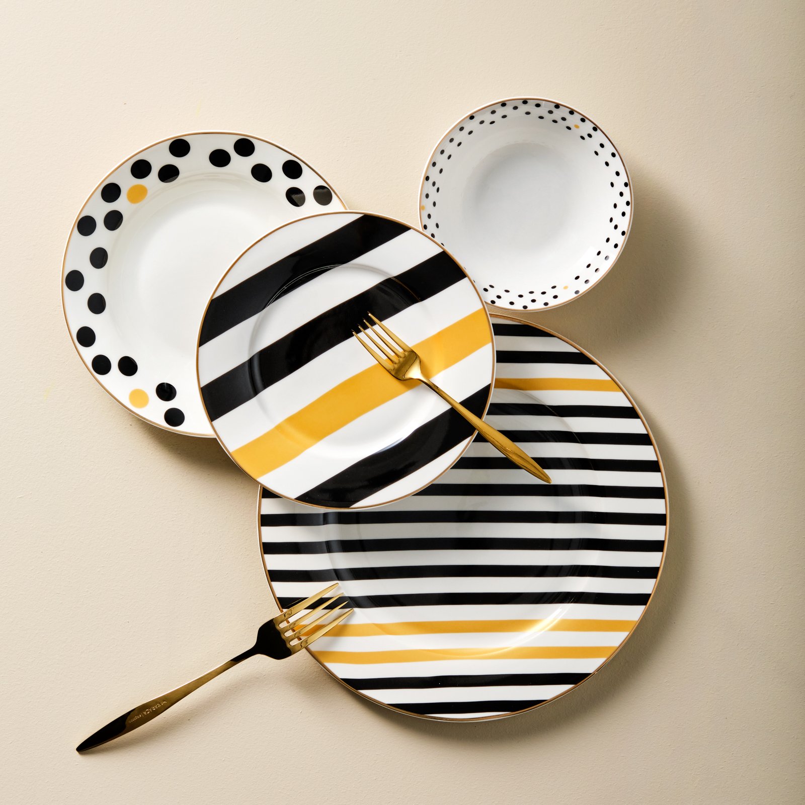 Karaca Nossa 24-Piece Porcelain Dinner Set for 6 People, 153.03.06.6027 1 Karaca Nossa 24-Piece Porcelain Dinner Set for 6 People, 153.03.06.6027