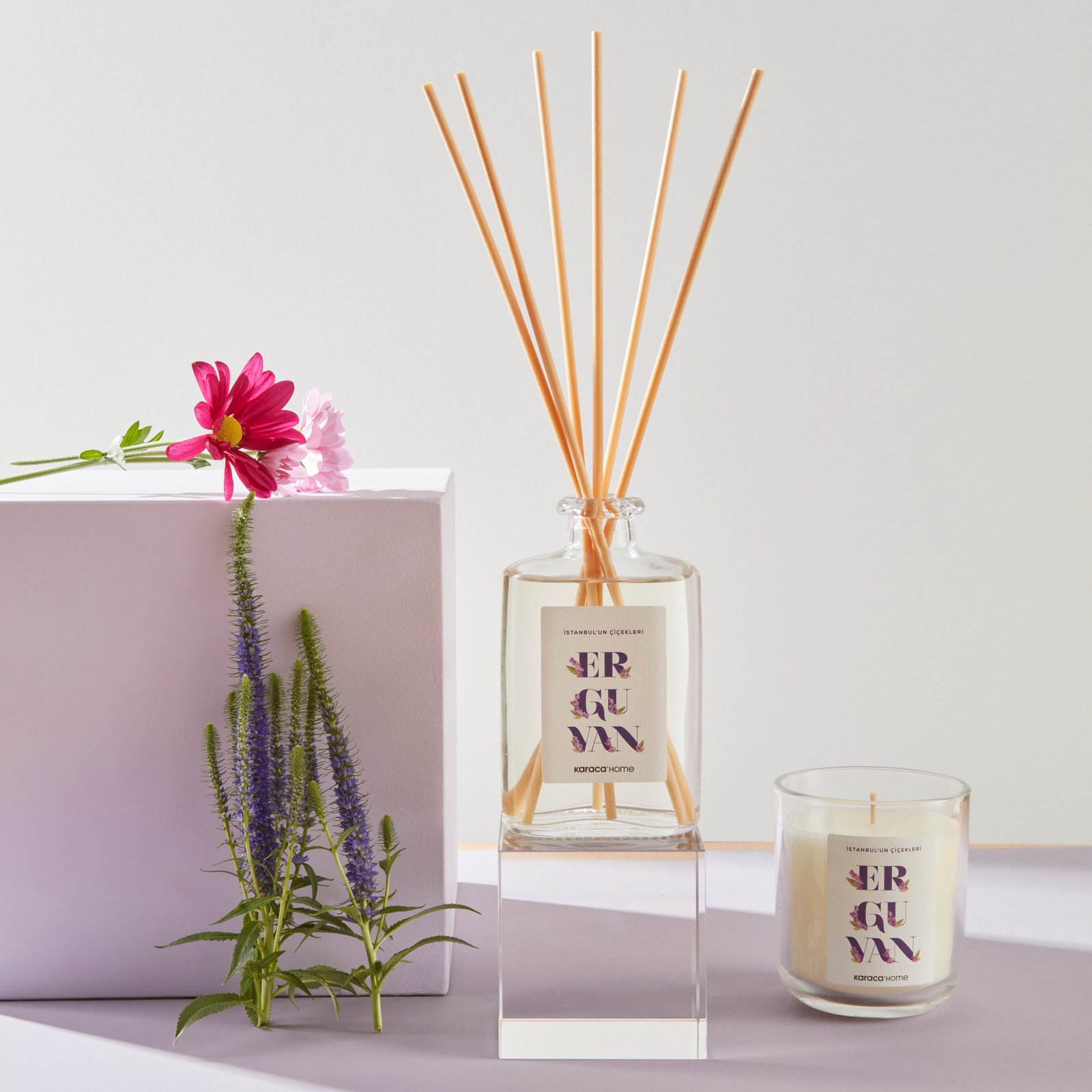 Karaca Home Flowers of Istanbul Series Lilac Scented Candle, 153.09.01.5939 2 Karaca Home Flowers of Istanbul Series Lilac Scented Candle, 153.09.01.5939 - Image 2