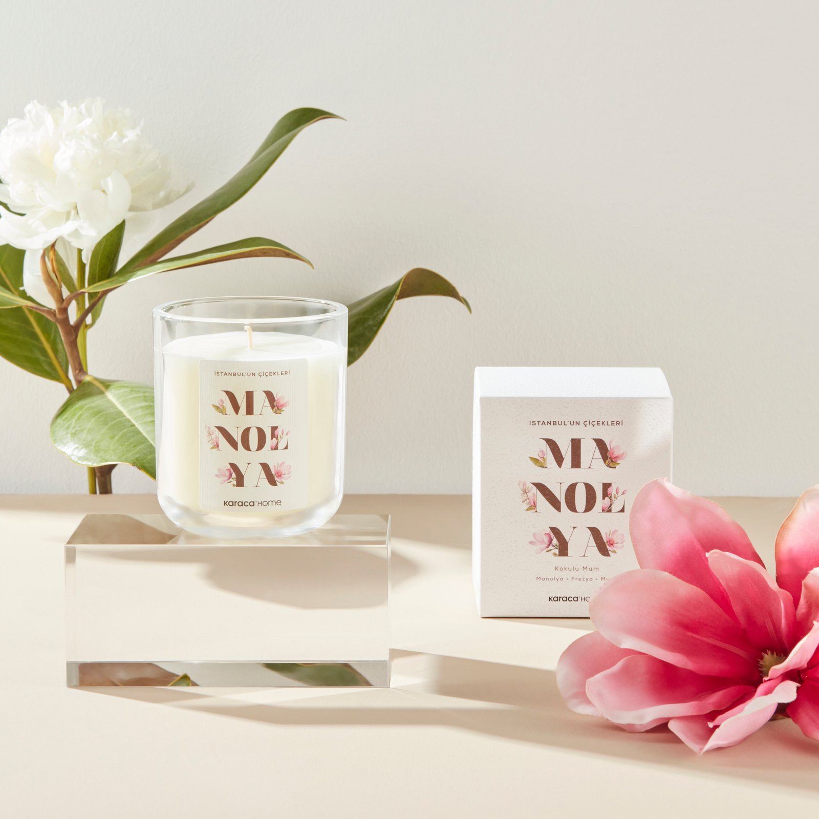Karaca Home Flowers of Istanbul Series Magnolia Scented Candle, 153.09.01.5941 1 Karaca Home Flowers of Istanbul Series Magnolia Scented Candle, 153.09.01.5941