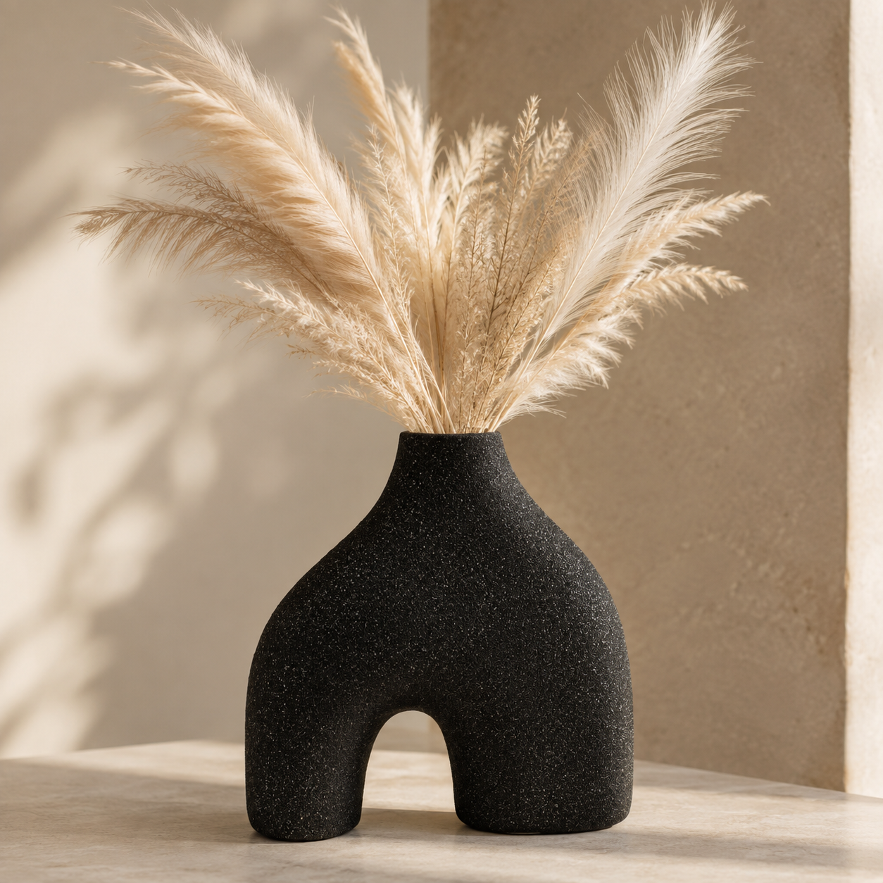 Karaca Cassie Stoneware Black Ceramic Vase 17.5 cm, 153.09.01.2171 1 Karaca Cassie Stoneware Black Ceramic Vase 17.5 cm, 153.09.01.2171