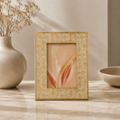Karaca Home Mabel Gold Photo Frame 16.5 × 21.5 cm, 200.22.11.0013