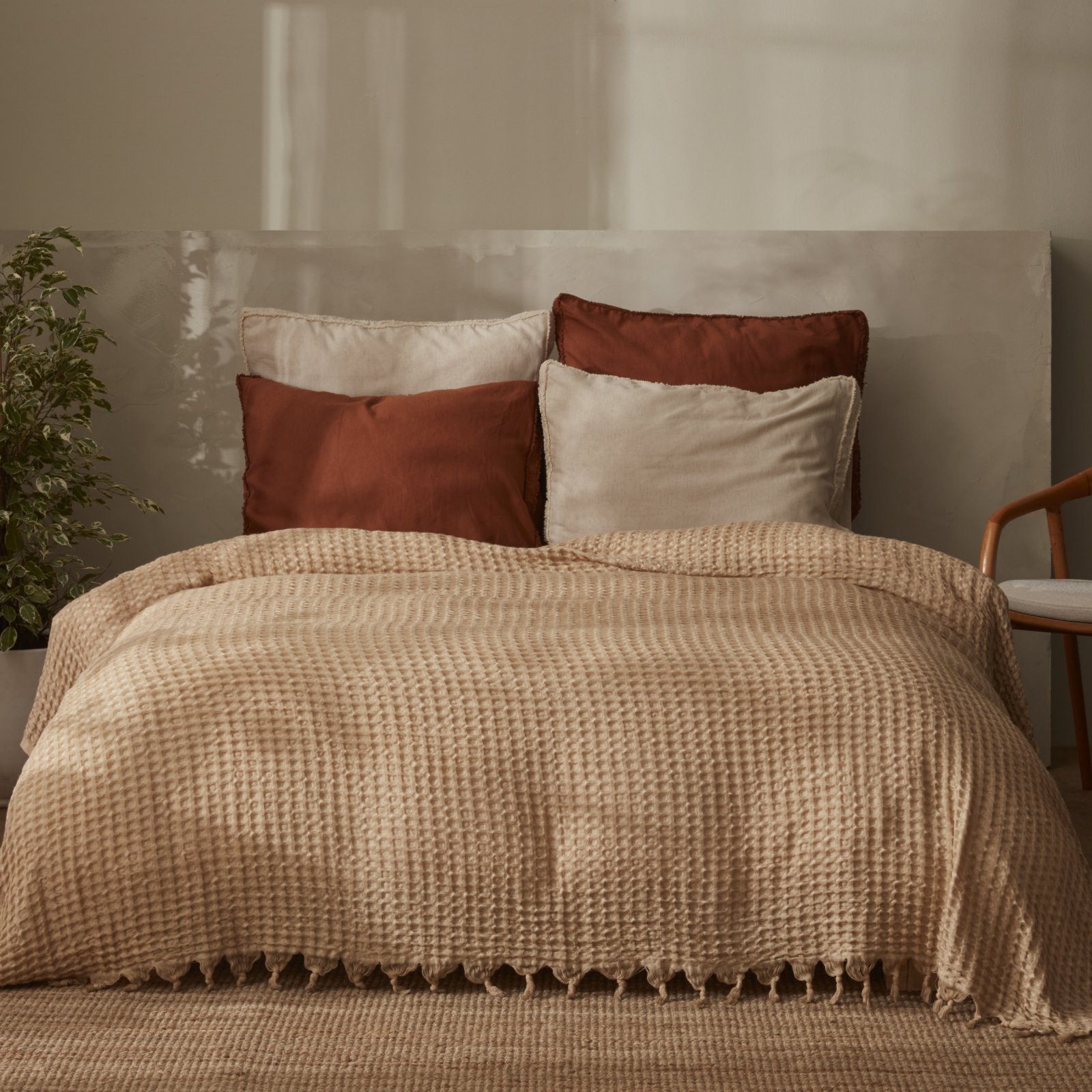Karaca Home Casey Double Waffle Quilted Bedspread 200 x 230 cm – Beige, 200.22.01.0087 1 Karaca Home Casey Double Waffle Quilted Bedspread 200 x 230 cm – Beige, 200.22.01.0087