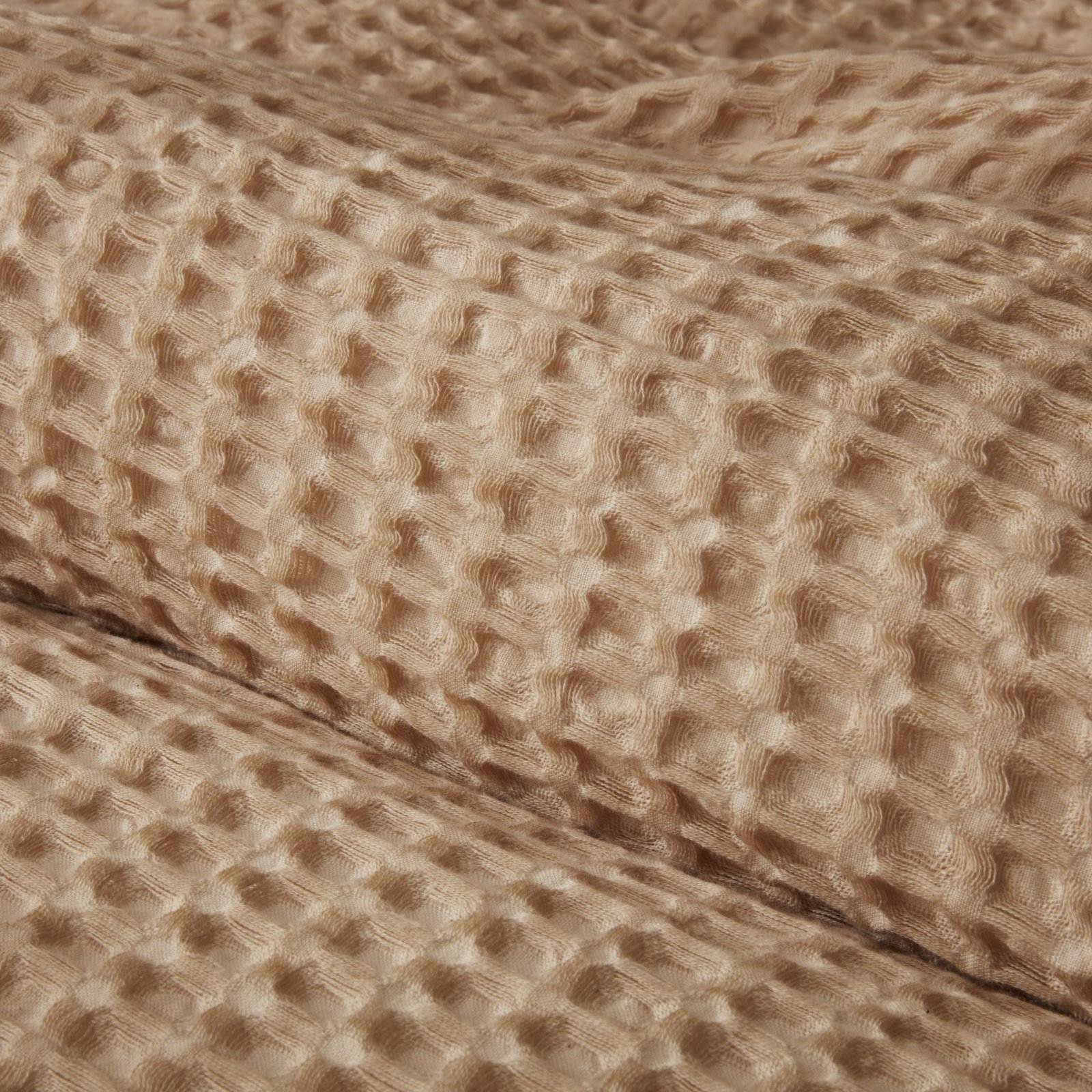 Karaca Home Casey Double Waffle Quilted Bedspread 200 x 230 cm – Beige, 200.22.01.0087 6 Karaca Home Casey Double Waffle Quilted Bedspread 200 x 230 cm – Beige, 200.22.01.0087 - Image 6