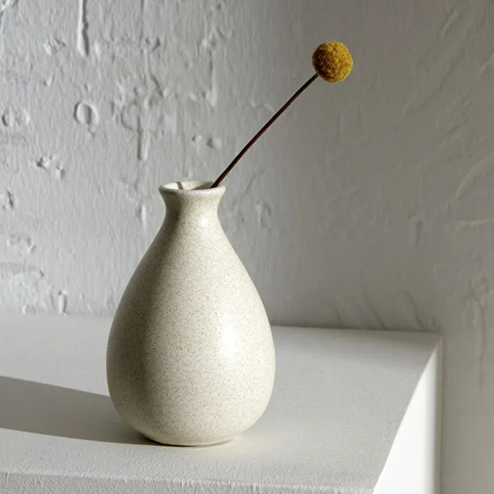 Karaca Home Vonda Ceramic White Vase – 7.5 cm, 300.23.01.0524 1 Karaca Home Vonda Ceramic White Vase – 7.5 cm, 300.23.01.0524
