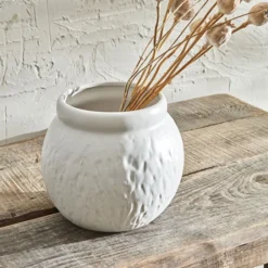 Karaca Home Russel Round White Vase – 20.5×20.5×18 cm, 300.23.01.0530