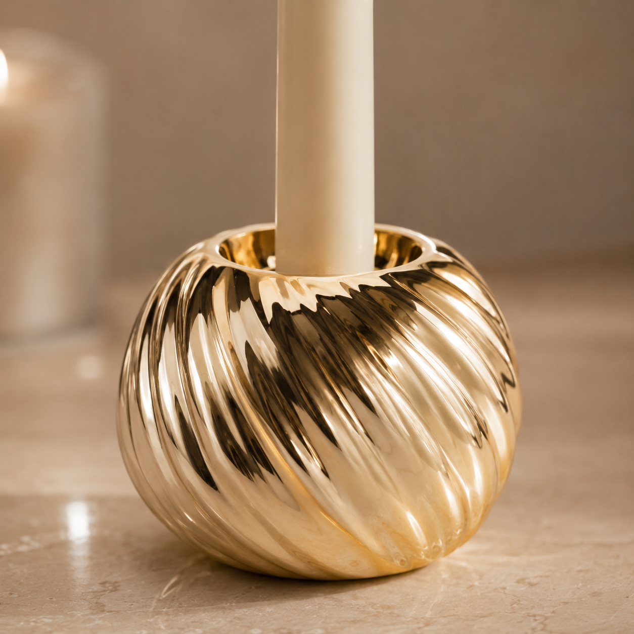 Karaca Home Joy Tealight Ceramic Candle Holder Gold 8 x 6 cm, 300.21.02.0346 2 Karaca Home Joy Tealight Ceramic Candle Holder Gold 8 x 6 cm, 300.21.02.0346 - Image 2