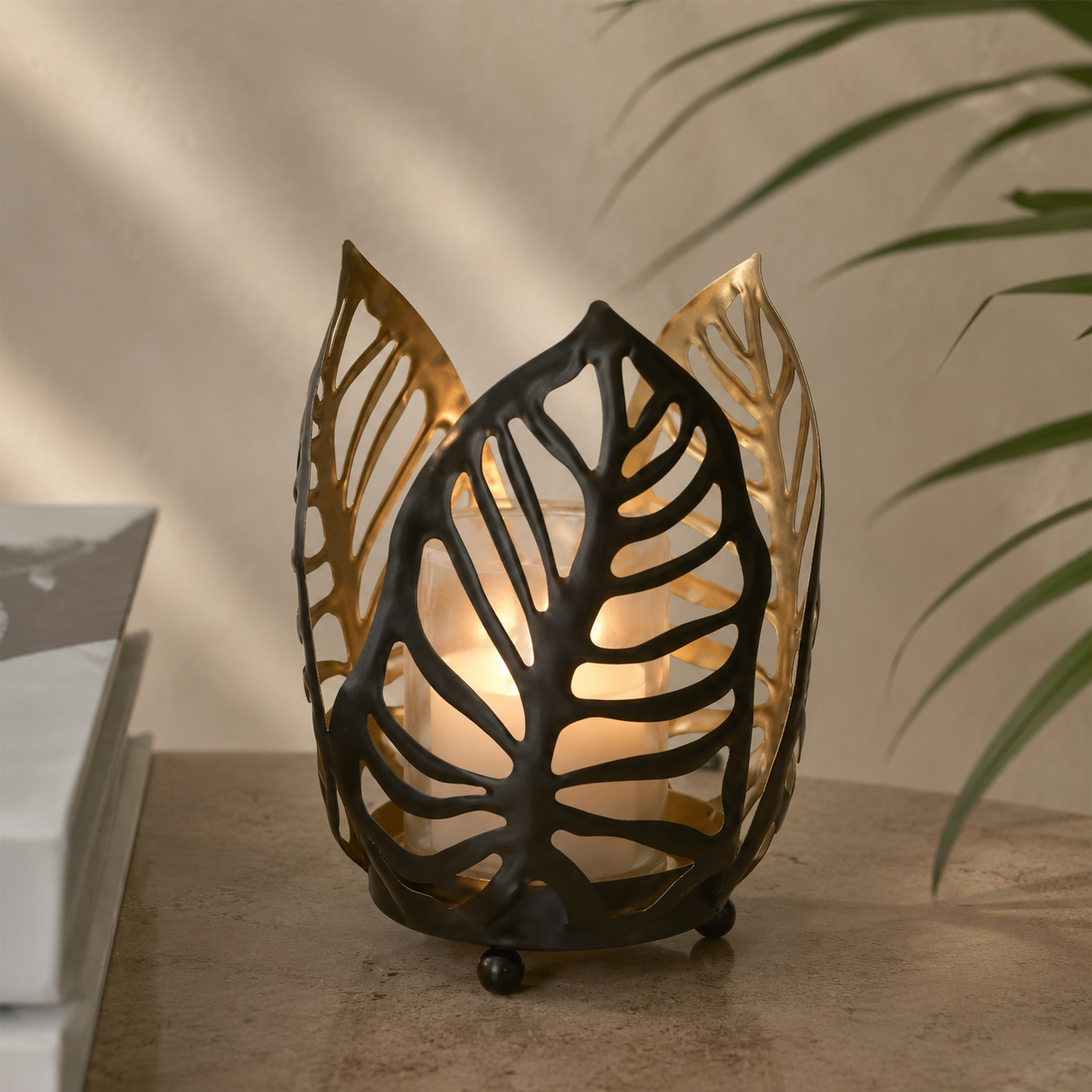 Karaca Home Timber Candle Holder 12 cm - Black Leaf Design, 300.23.01.0322 1 Karaca Home Timber Candle Holder 12 cm - Black Leaf Design, 300.23.01.0322