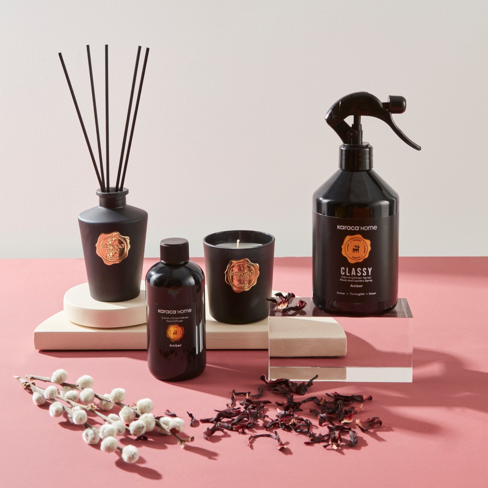 Karaca Home Classy Amber Scented Candle, 153.09.01.7743 1 Karaca Home Classy Amber Scented Candle, 153.09.01.7743