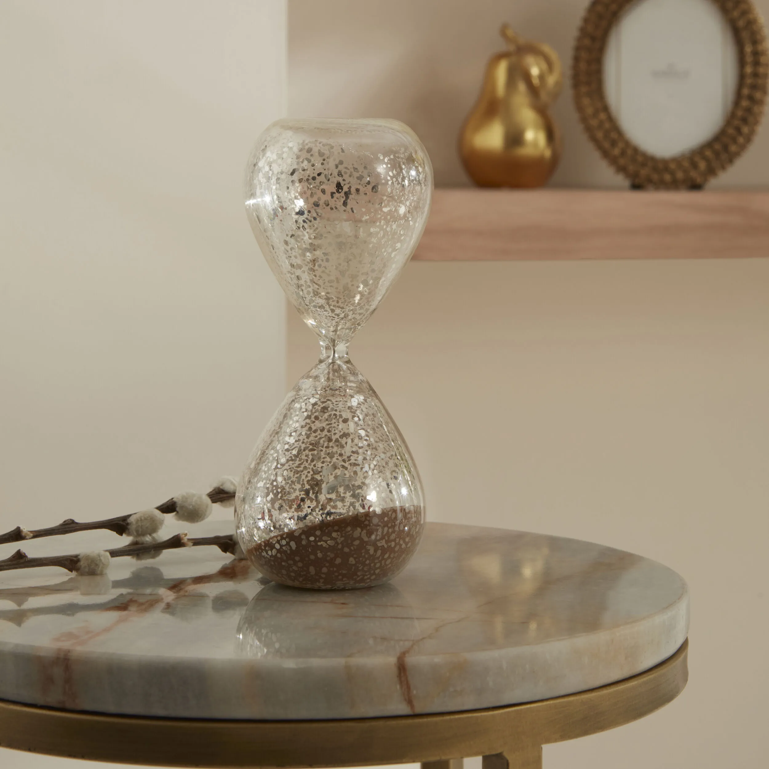Karaca Home Glitter Hourglass – Gold (8×15 cm), 153.09.01.8606 1 Karaca Home Glitter Hourglass – Gold (8×15 cm), 153.09.01.8606