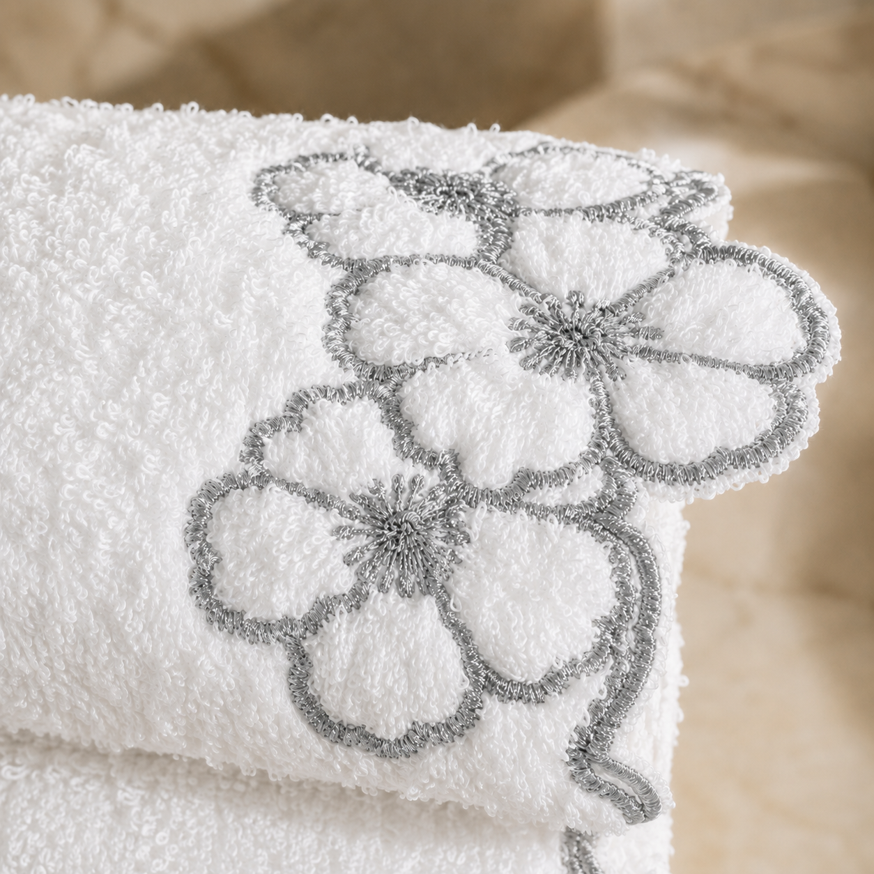Karaca Home Vindy White/Silver 3-Piece Towel Set 30 × 50 cm, 200.22.05.0236 2 Karaca Home Vindy White/Silver 3-Piece Towel Set 30 × 50 cm, 200.22.05.0236 - Image 2