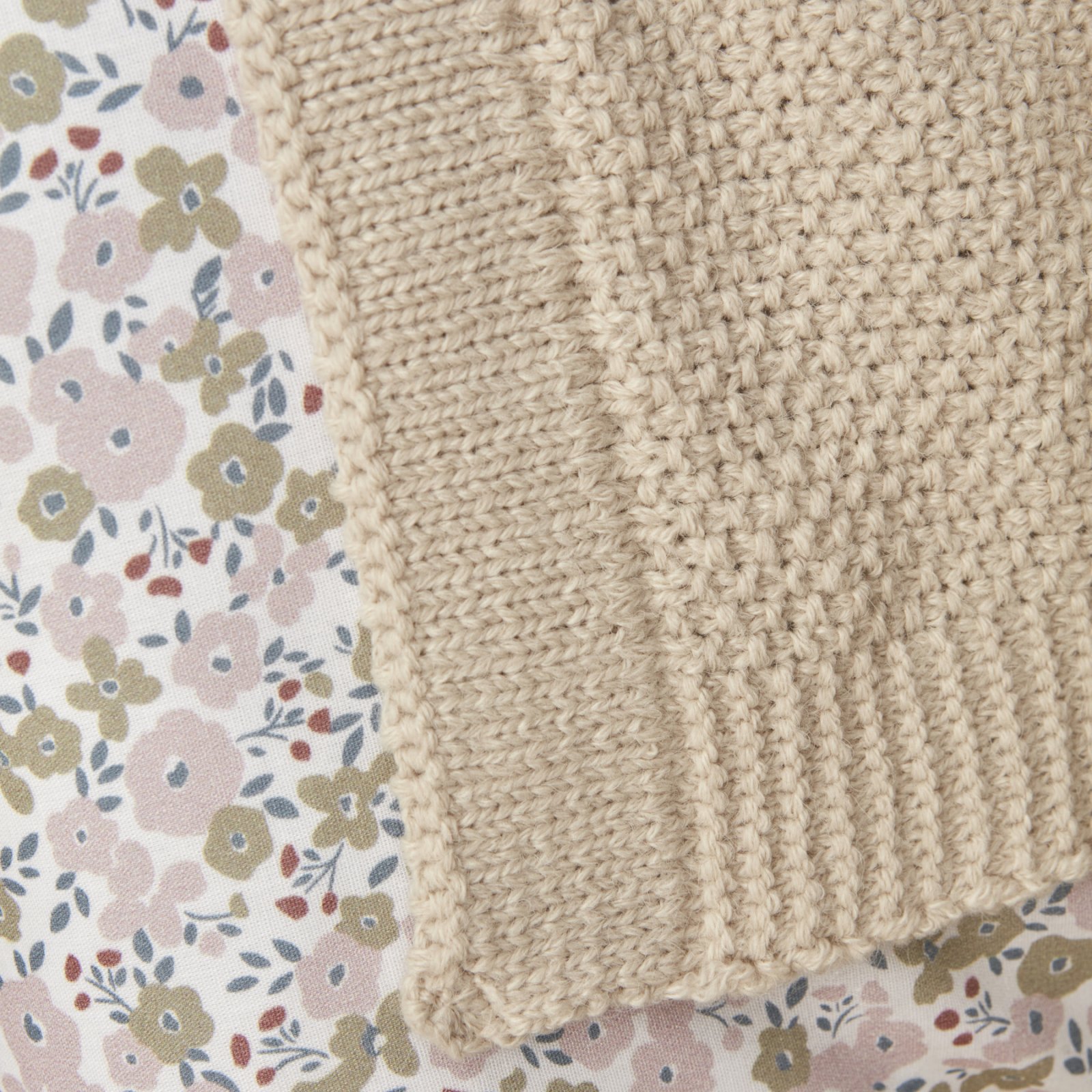 Karaca Home Little Honey Knitted Blanket 100 ? 120 cm ? Beige, 200.22.11.0085 4 Karaca Home Little Honey Knitted Blanket 100 ? 120 cm ? Beige, 200.22.11.0085 - Image 4