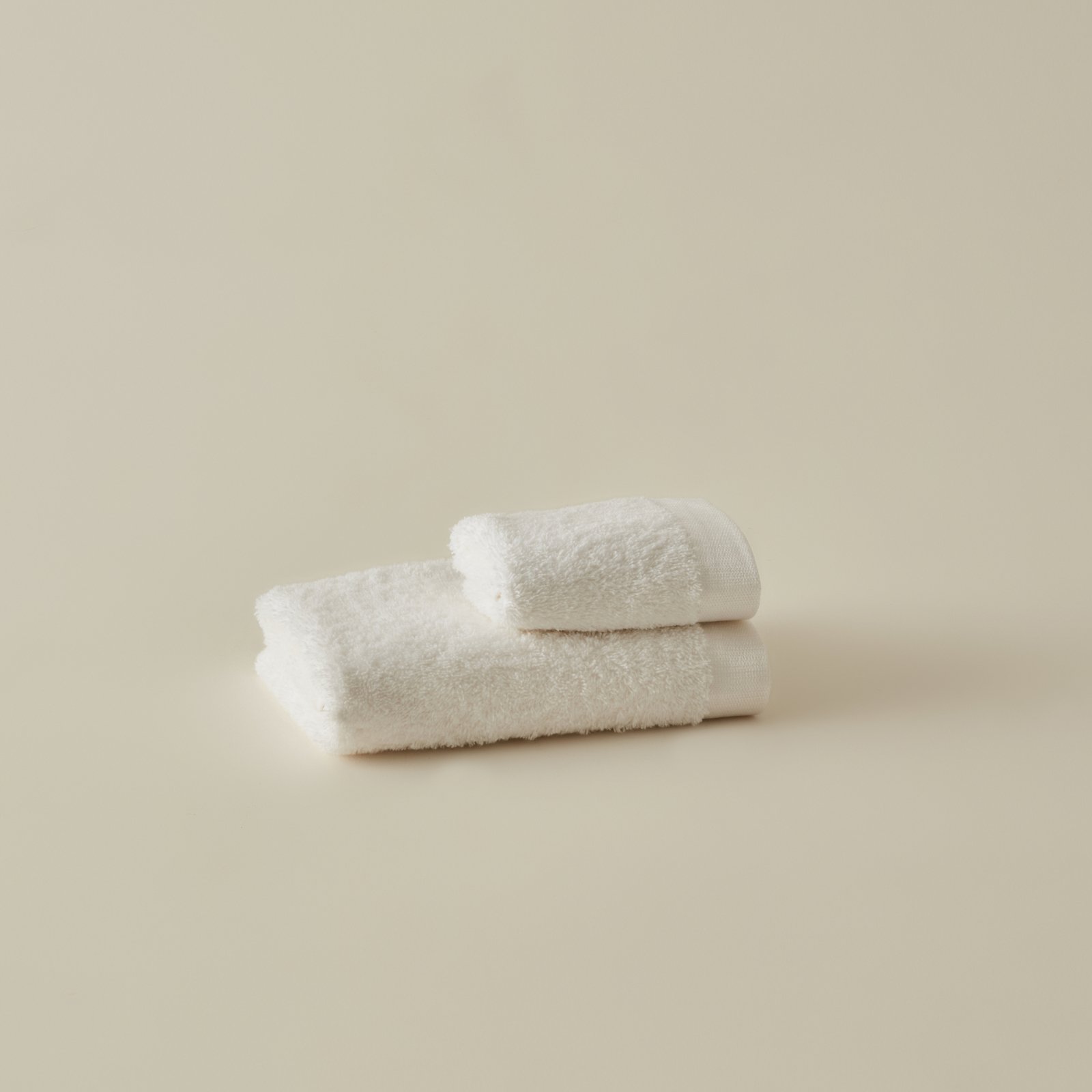 Karaca Home Paul 2-Piece Hand & Face Towel Set – White, 8680214389140 4 Karaca Home Paul 2-Piece Hand & Face Towel Set – White, 8680214389140 - Image 4