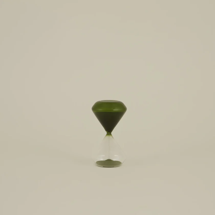 Karaca Home Trigon 15-Minute Hourglass – Green (8×15 cm), 153.09.01.8603 2 Karaca Home Trigon 15-Minute Hourglass – Green (8×15 cm), 153.09.01.8603 - Image 2