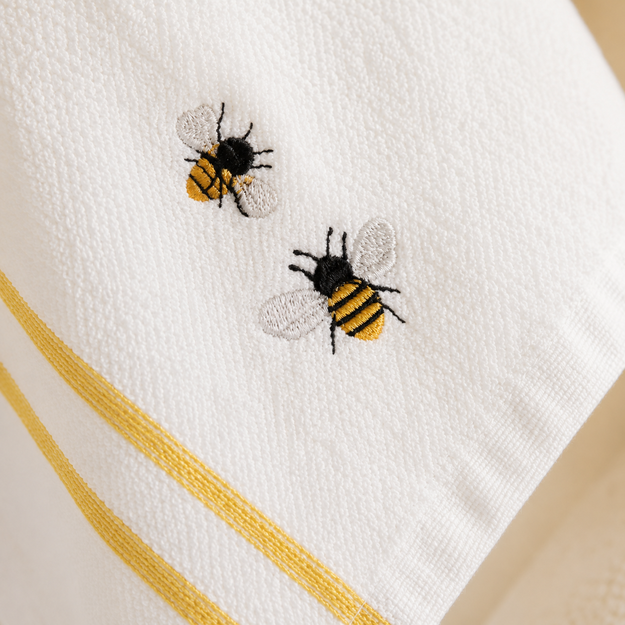 Karaca Home Bee 2-Piece Kitchen Towel Set, 8680214389263 2 Karaca Home Bee 2-Piece Kitchen Towel Set, 8680214389263 - Image 2