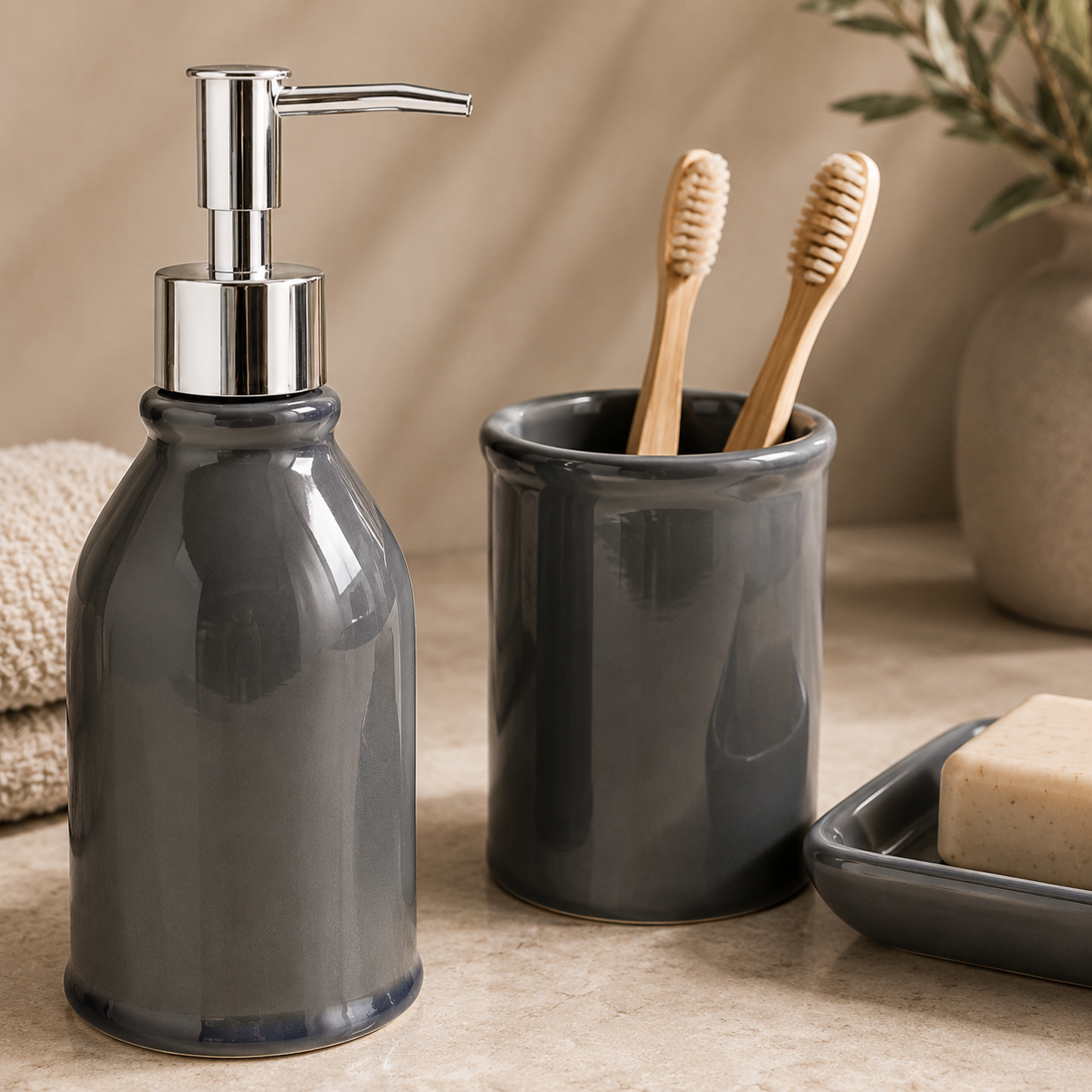 Karaca Home Plain 3-Piece Ceramic Bathroom Accessory Set, 300.23.01.0206 2 Karaca Home Plain 3-Piece Ceramic Bathroom Accessory Set, 300.23.01.0206 - Image 2