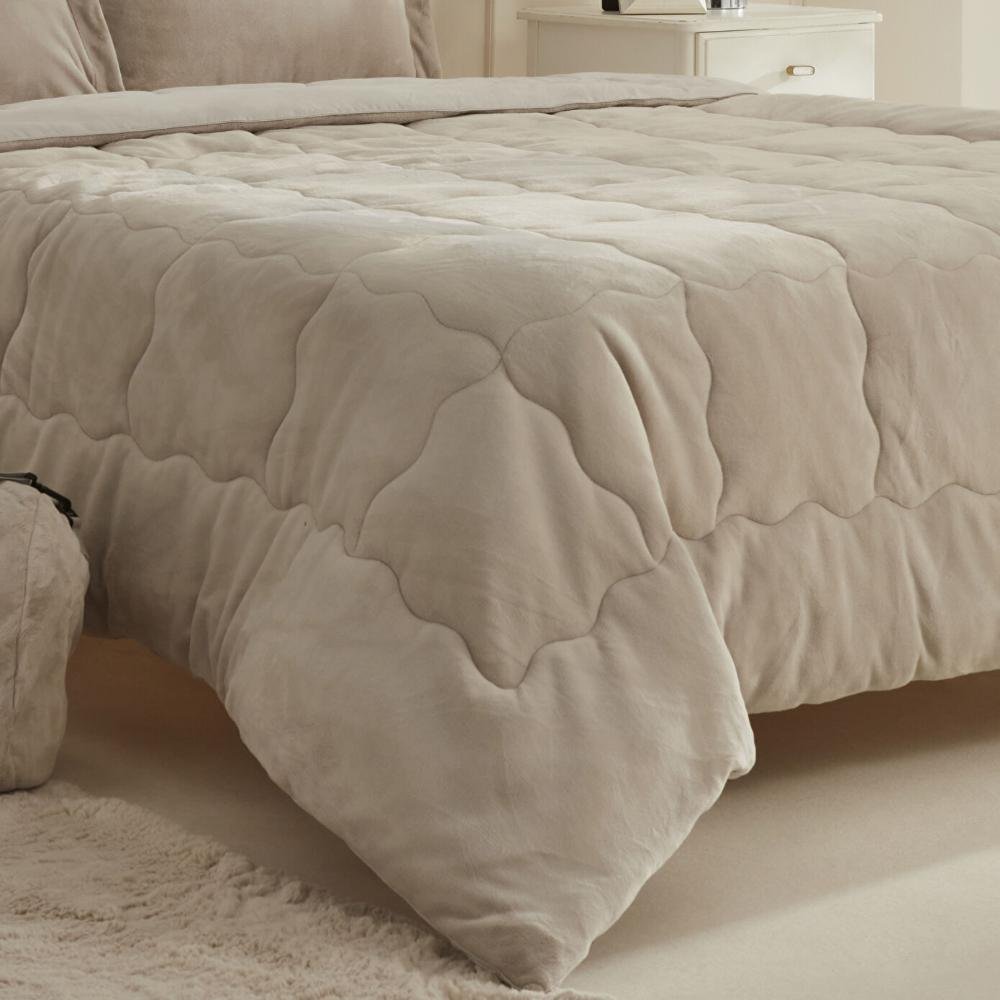 Karaca Home Flufy Double Soft Dream Comfort Set - Beige, 8680214363300 3 Karaca Home Flufy Double Soft Dream Comfort Set - Beige, 8680214363300 - Image 3