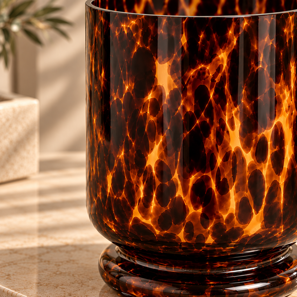 Karaca Home Amber Tortoiseshell Glass Vase – 23 cm, 153.09.01.3165 2 Karaca Home Amber Tortoiseshell Glass Vase – 23 cm, 153.09.01.3165 - Image 2