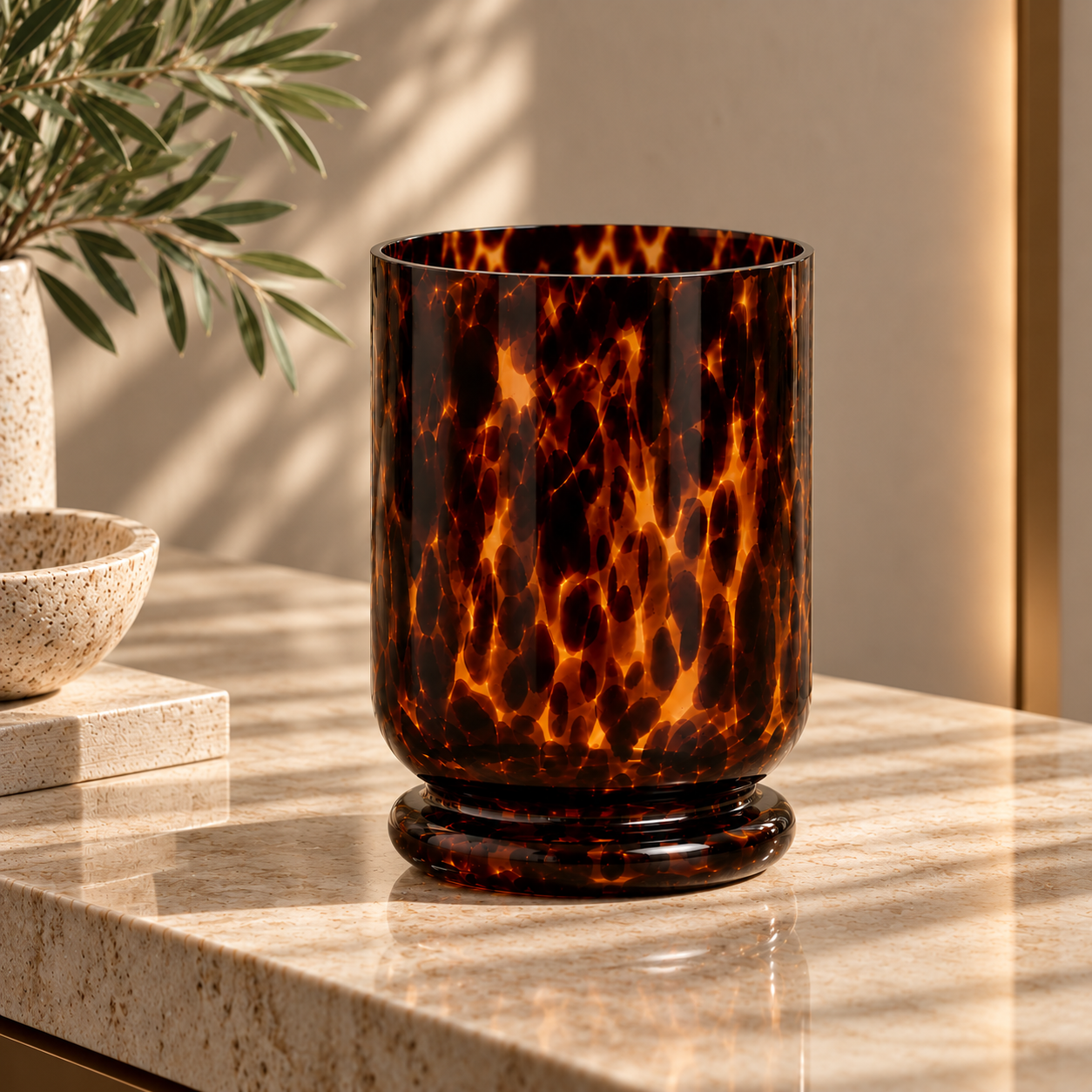 Karaca Home Amber Tortoiseshell Glass Vase – 23 cm, 153.09.01.3165 1 Karaca Home Amber Tortoiseshell Glass Vase – 23 cm, 153.09.01.3165