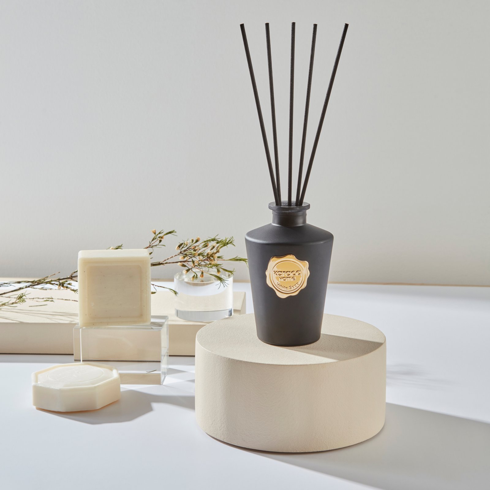 Karaca Home Classy White Soap Reed Diffuser 200 ml, 153.09.01.7150 1 Karaca Home Classy White Soap Reed Diffuser 200 ml, 153.09.01.7150