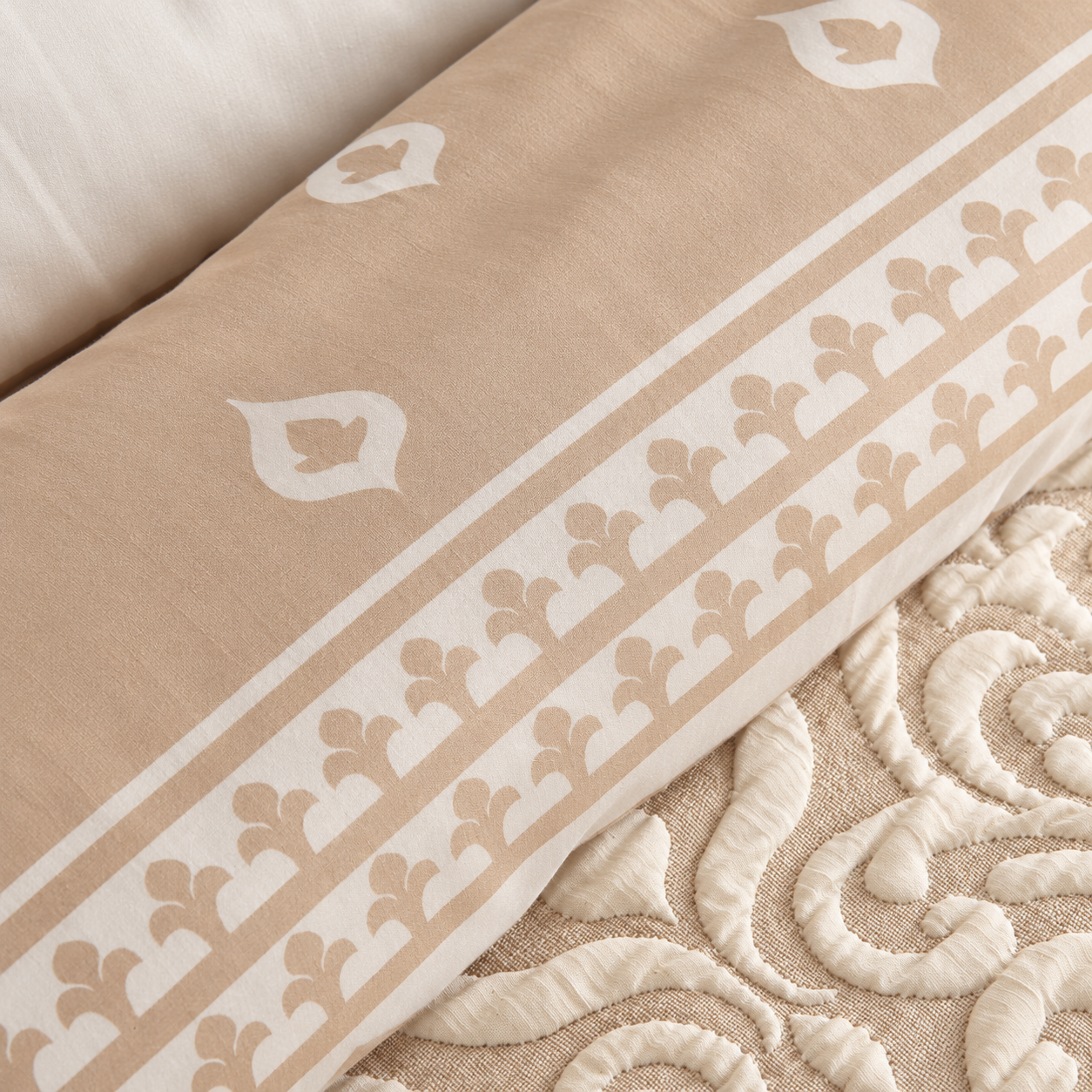 Karaca Home Helen 8-Piece Bridal Bedding Set – Beige, 8680214373385 5 Karaca Home Helen 8-Piece Bridal Bedding Set – Beige, 8680214373385 - Image 5