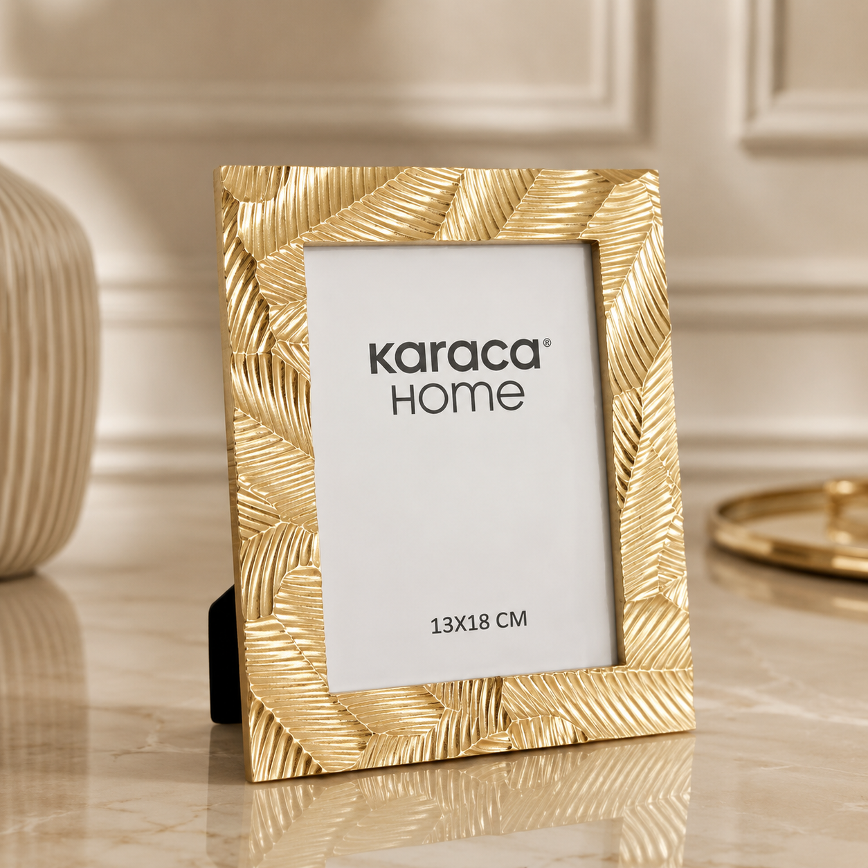 Karaca Home Lana Gold Photo Frame 17.8 × 22.8 cm, 8680214387337 4 Karaca Home Lana Gold Photo Frame 17.8 × 22.8 cm, 8680214387337 - Image 4