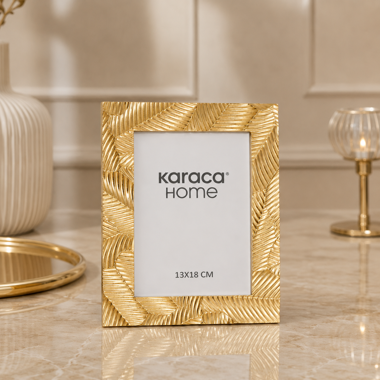 Karaca Home Lana Gold Photo Frame 17.8 × 22.8 cm, 8680214387337 1 Karaca Home Lana Gold Photo Frame 17.8 × 22.8 cm, 8680214387337